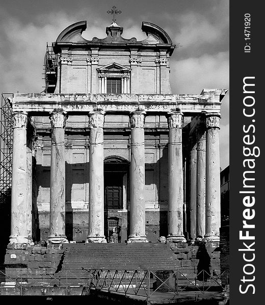An image of some ruins, taken in Rome 2003. An image of some ruins, taken in Rome 2003.