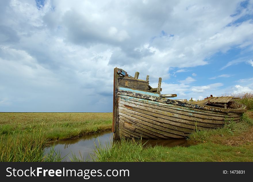Old abondoned boat near Blakeney, Norfolk. Old abondoned boat near Blakeney, Norfolk