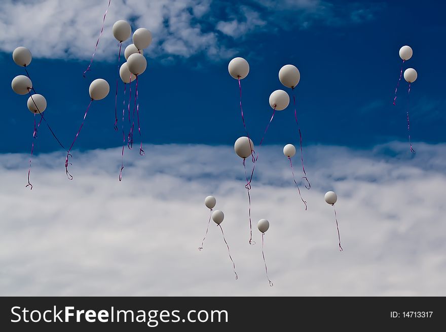 Balloons flying to the sky