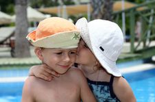 Little Girl Kissing A Boy Royalty Free Stock Photography
