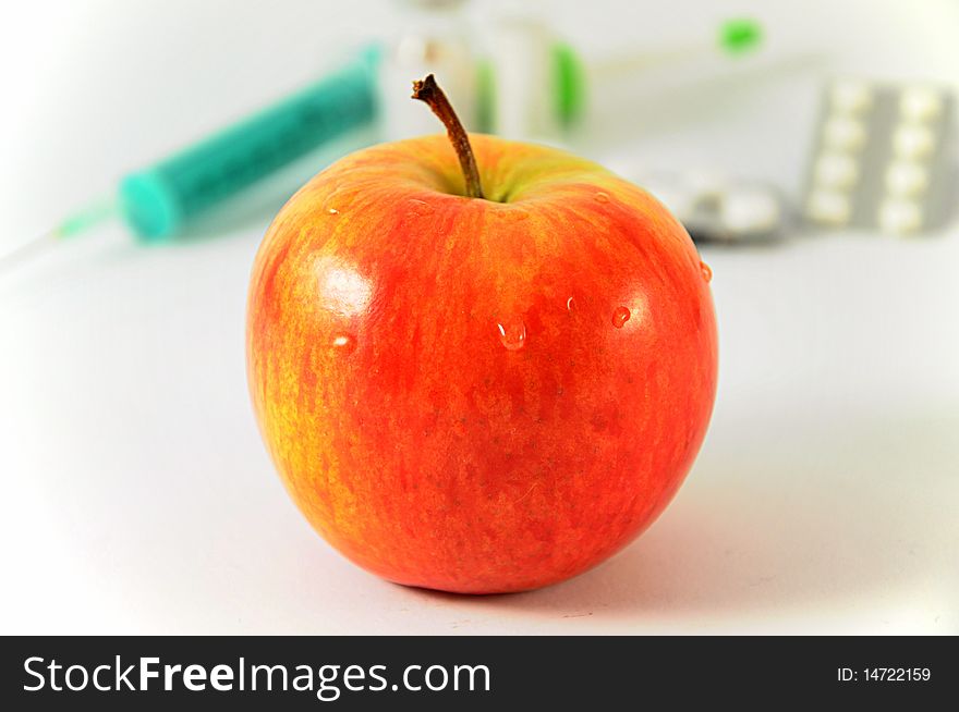 Healthy apple as a substitute for drugs