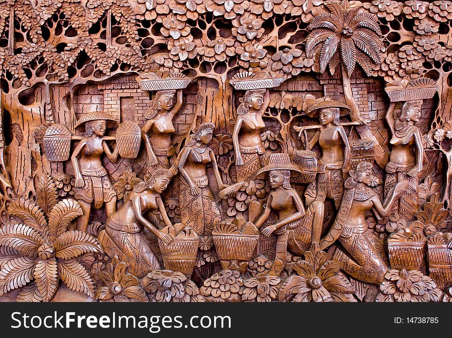 The carving is one of Thai art. The carving is one of Thai art