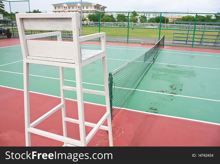 Chair referee in the stadium tennis