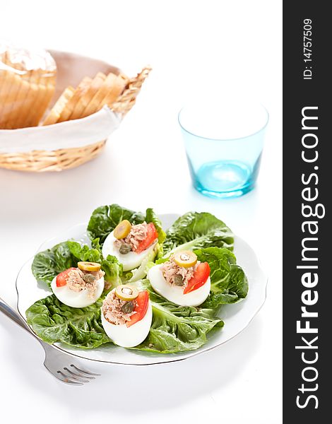 Salad Of Letuce Egg Tuna And Olive