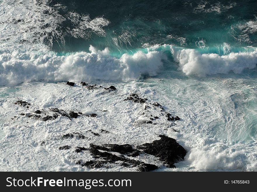 Ocean waves crashing on the shore