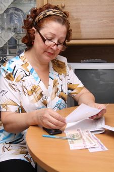 Woman With Mobile Telephone Royalty Free Stock Images Woman With Mobile Telephone Royalty Free Stock Images
