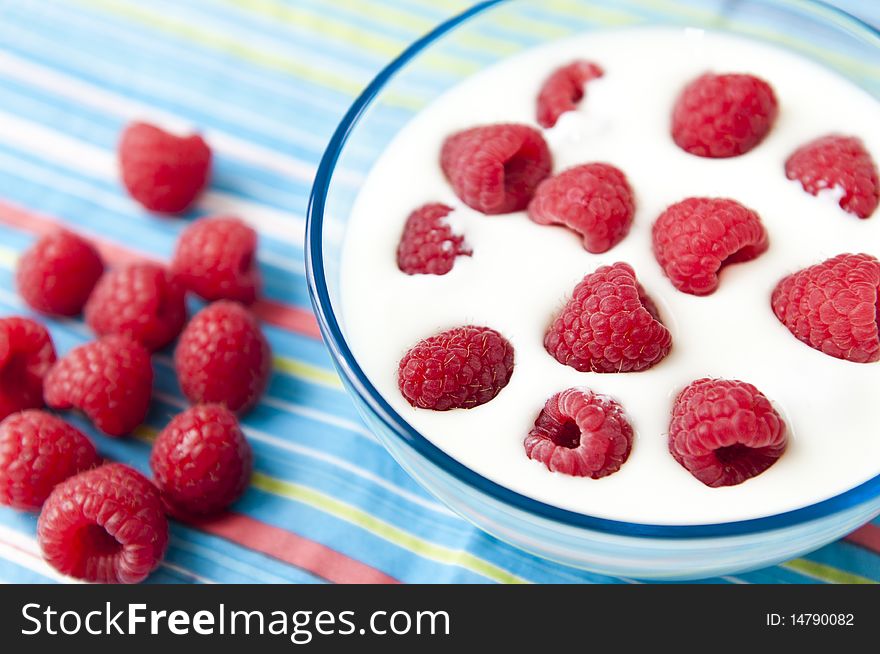 Yogurt dessert with raspberries