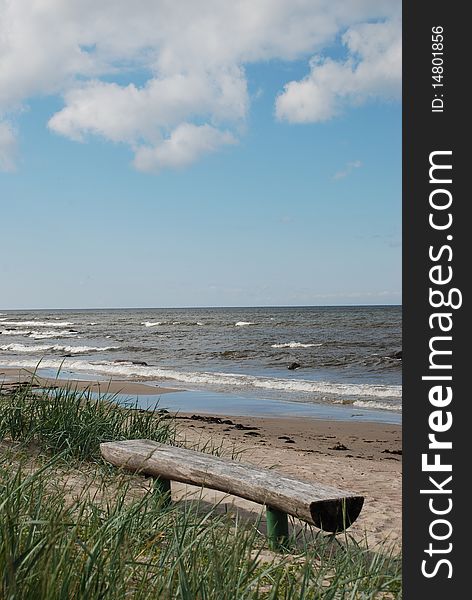 Empty bench overlooking the sea