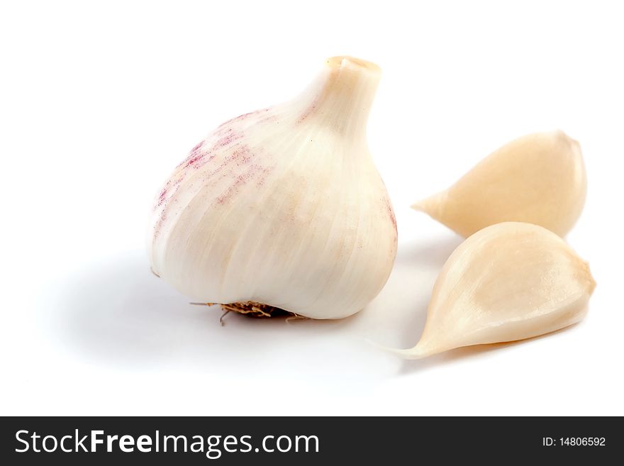 An image of fresh garlic close-up