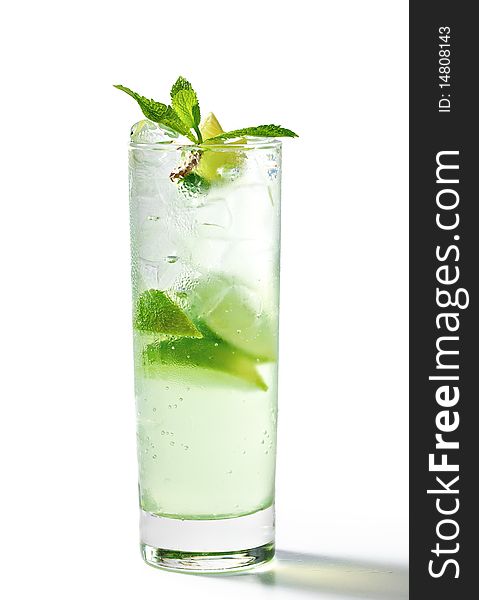 Freshness Cocktail with Mint, Ice and Lime