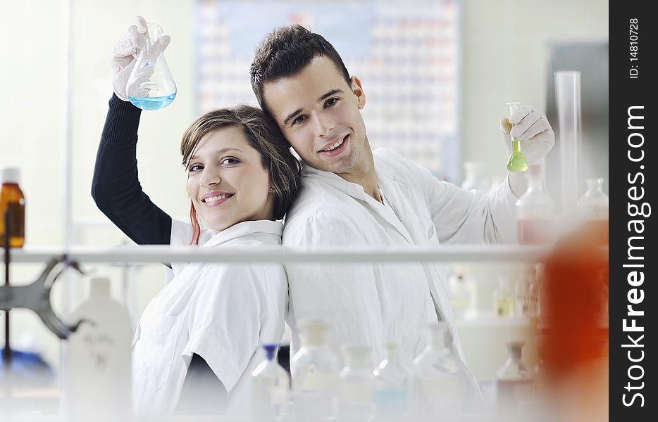 Students couple in lab