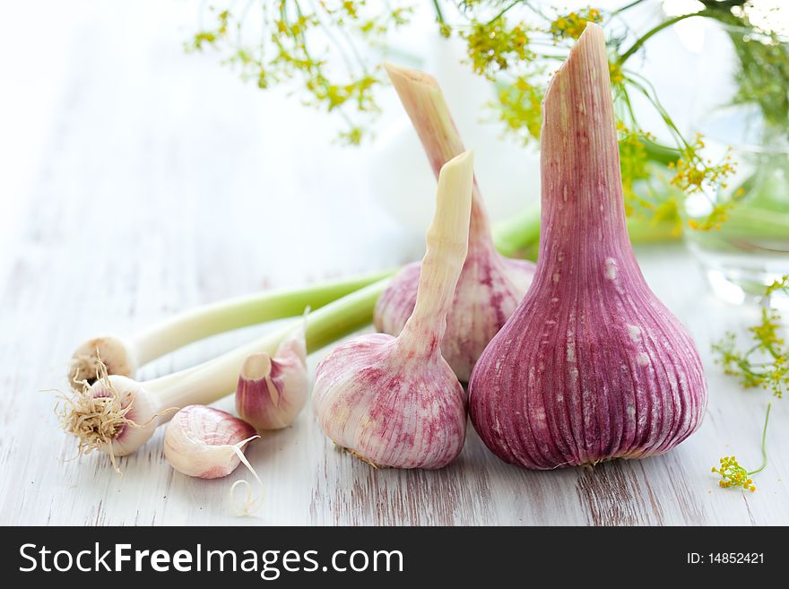 Cloves and bulbs of   fresh garlic