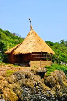 Bamboo Hut On Cliff Royalty Free Stock Photos Bamboo Hut On Cliff Royalty Free Stock Photos