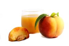 Ripe Peach And Fresh In A Glass Royalty Free Stock Photos Ripe Peach And Fresh In A Glass Royalty Free Stock Photos