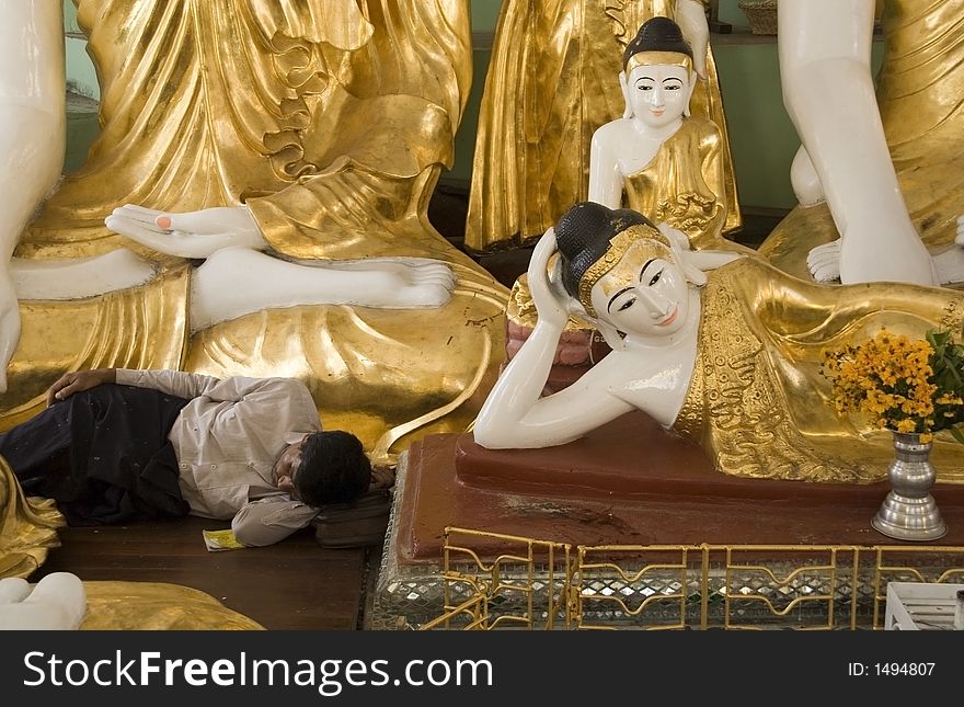 Buddha dreams in Shwedagon Pagoda (Yangon, Myanmar)