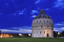 Pisa S Tower Royalty Free Stock Photo