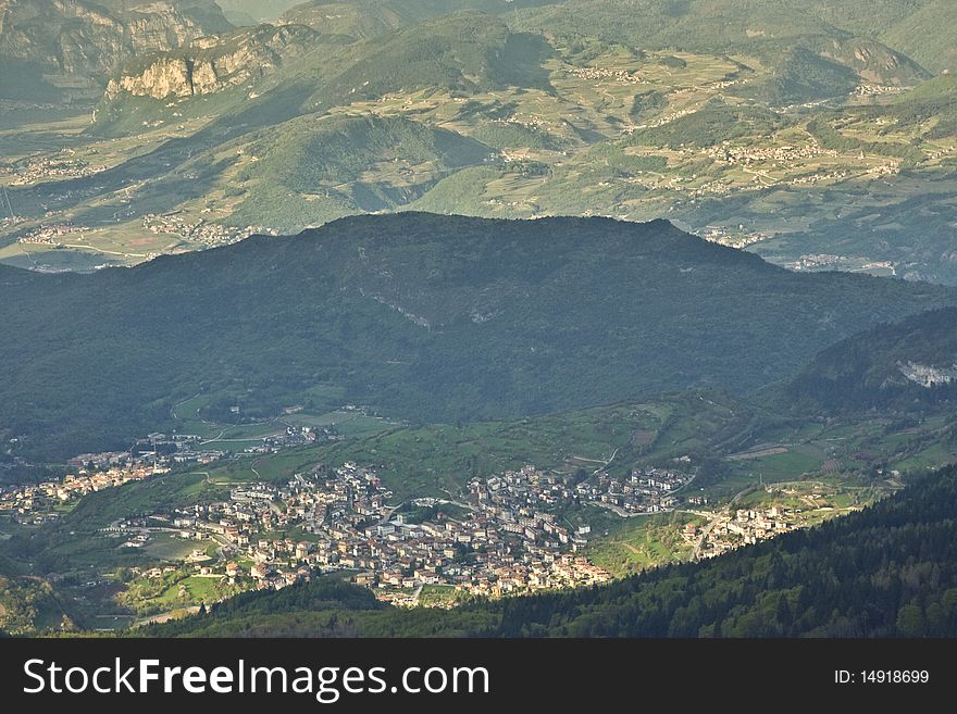 Italian mountains for vacations, sports, adventure and relaxation. Italian mountains for vacations, sports, adventure and relaxation