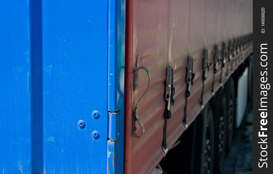 The truck standing in queue