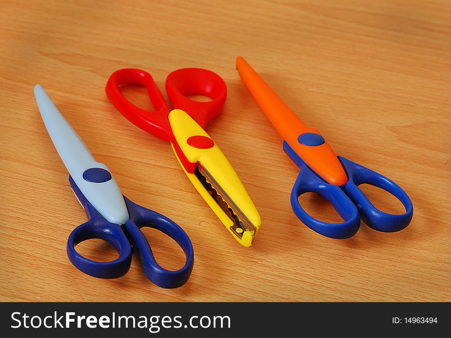Kiddies scissors that is bright and colorful