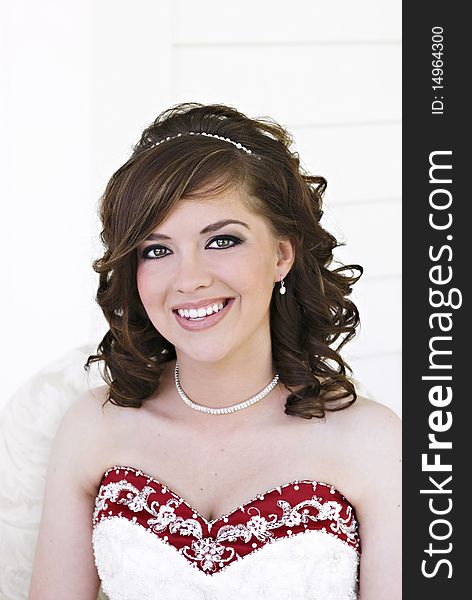 A beautiful smiling bride closeup portrait