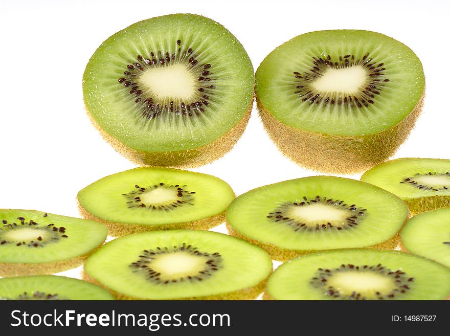 Fresh delicious kiwi fruit slices