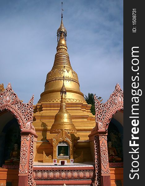 Pagoda located in Dharmikarama Burmese Temple was found in 1803. It was known as Nandy Molah Burmese Temple. Pagoda located in Dharmikarama Burmese Temple was found in 1803. It was known as Nandy Molah Burmese Temple.