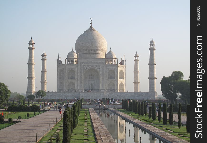 The Taj Mahal in full view