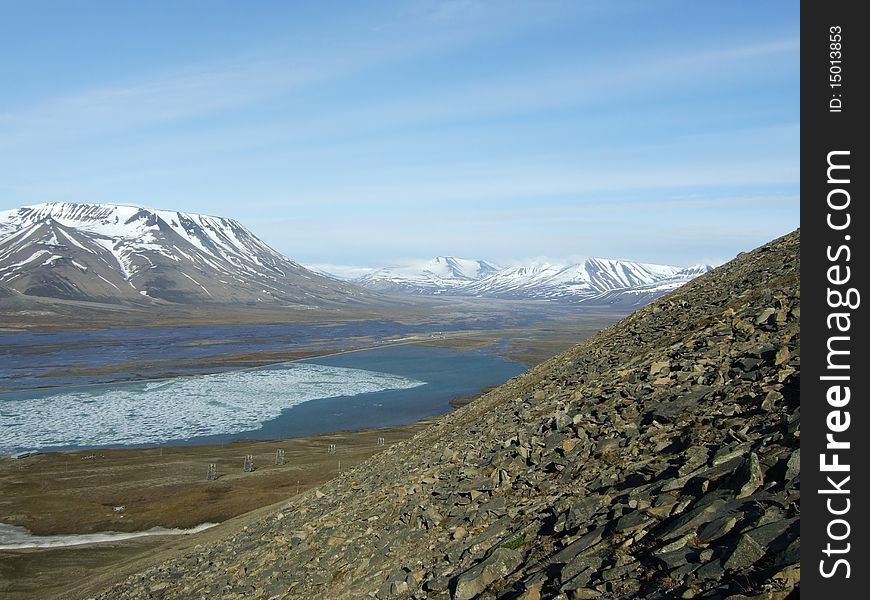 View over Adventvally, Icelake and Operamontain
