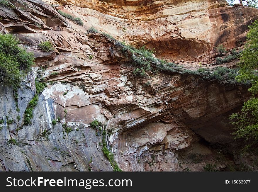 A section of the wall inside the Oak Creek Canyon, north of Sedona, Arizona. A section of the wall inside the Oak Creek Canyon, north of Sedona, Arizona.