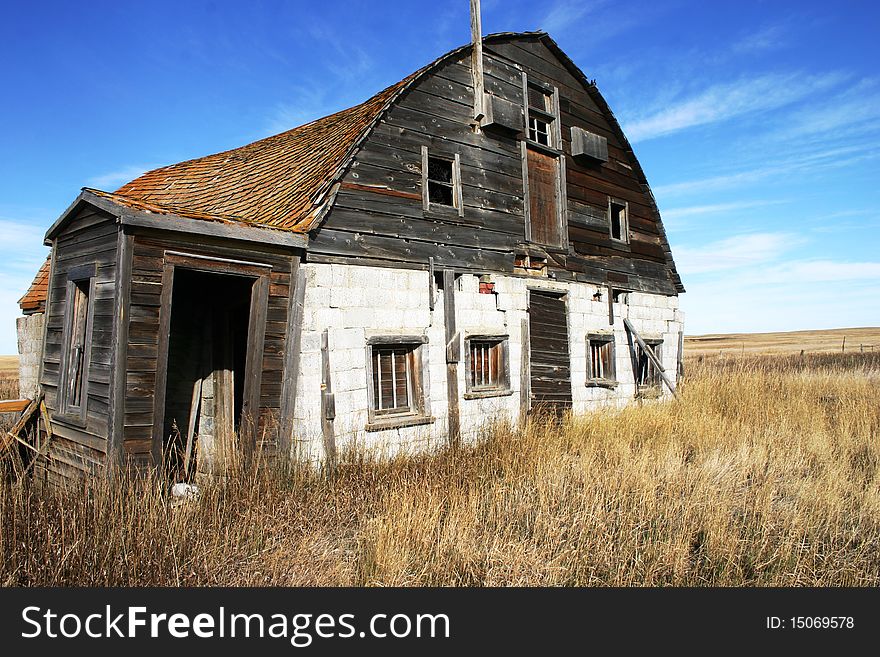 Old barn on the prairies