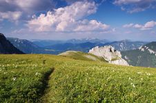 Mountains Meadow Royalty Free Stock Images Mountains Meadow Royalty Free Stock Images