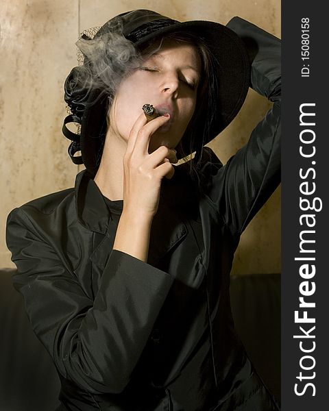 Girl smoking cigarre