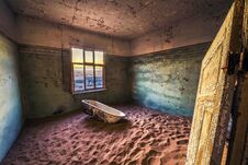 Ruins Of The Mining Town Kolmanskop In The Namib Desert Near Luderitz In Namibia Royalty Free Stock Images Ruins Of The Mining Town Kolmanskop In The Namib Desert Near Luderitz In Namibia Royalty Free Stock Images