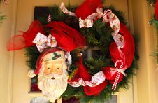 Santa Door Wreath Royalty Free Stock Images Santa Door Wreath Royalty Free Stock Images