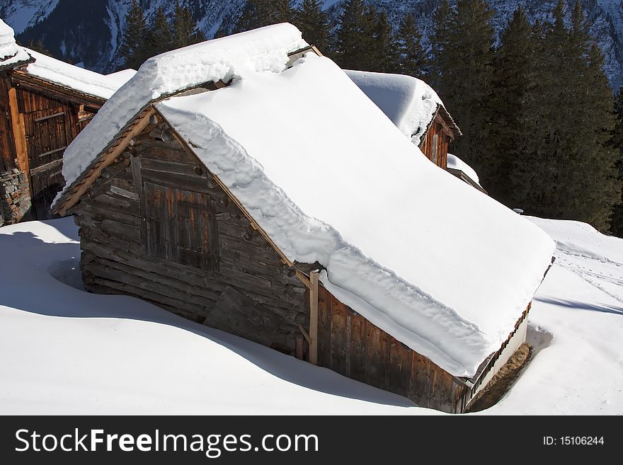 Small hunting house in swiss alps