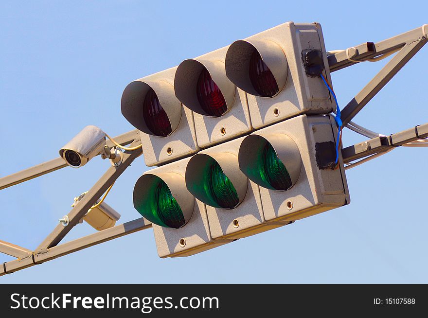 The image of traffic light while green light on