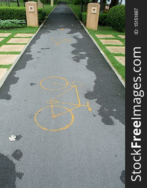 Bicycle sign on bicycle lane, in the park