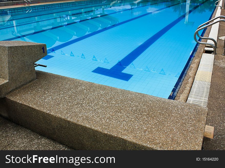 Swiming pool for competition stadium