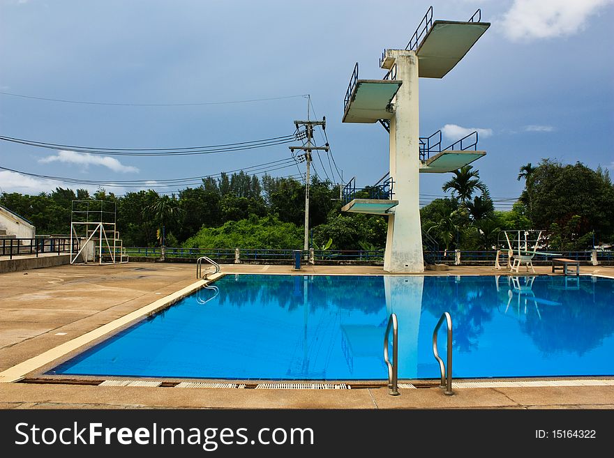 Jumping Swimming Pool