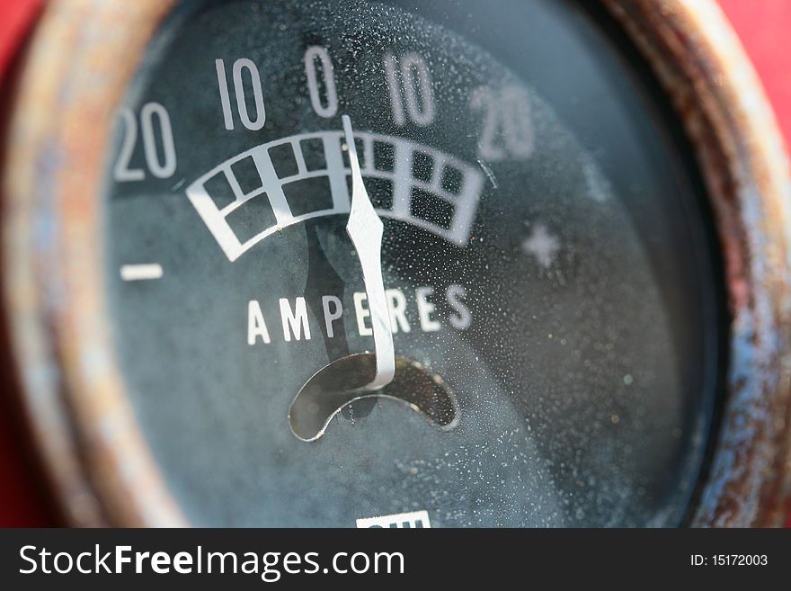 The manometre on an old tractor, provides the temperature control.