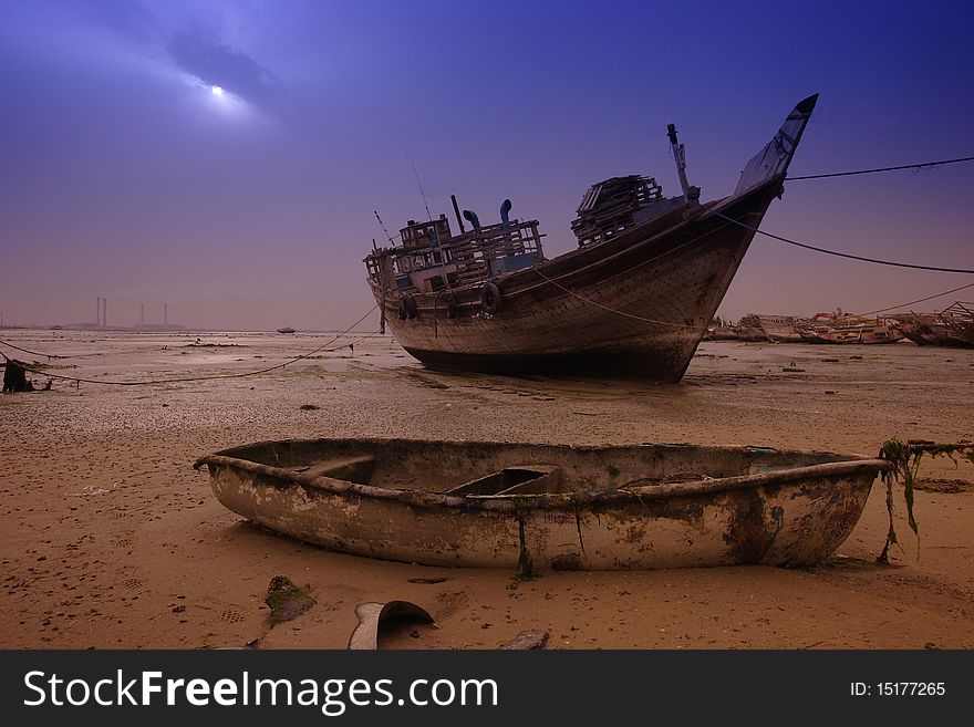 Boat Out of service  in kuwait