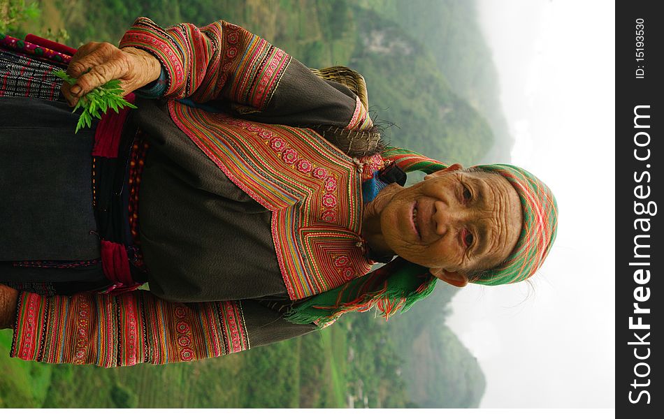 This grandmother was part medicinal plants. Obviously very poor, she still wanted to offer me a handful of grass!. This grandmother was part medicinal plants. Obviously very poor, she still wanted to offer me a handful of grass!