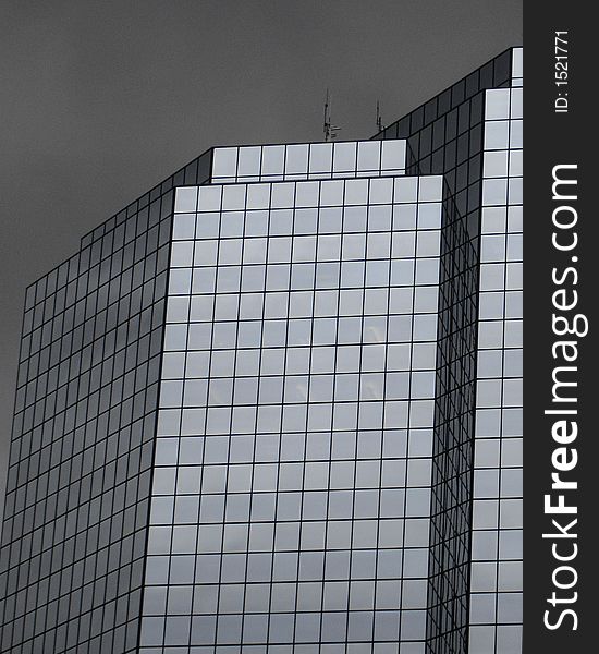 Glass office building locatged in downtown bellevue Washington. Glass office building locatged in downtown bellevue Washington