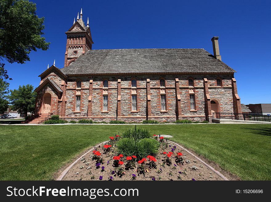 The paris tabernacle church with garden, the Tabernacle built in 1888