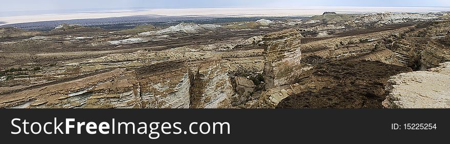 12 Aral Sea, Usturt Plateau