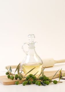 Olive Oil Bottle Royalty Free Stock Photos Olive Oil Bottle Royalty Free Stock Photos