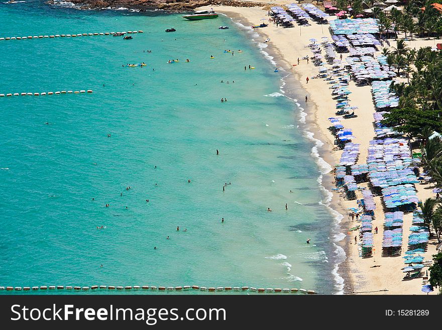 Lan island. The beach of Thailand