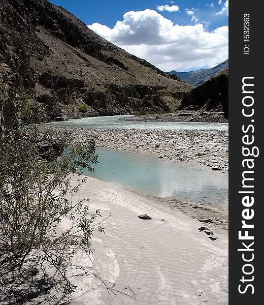 Kargiak river, Zanskar valley, Ladakh, India. Kargiak river, Zanskar valley, Ladakh, India.