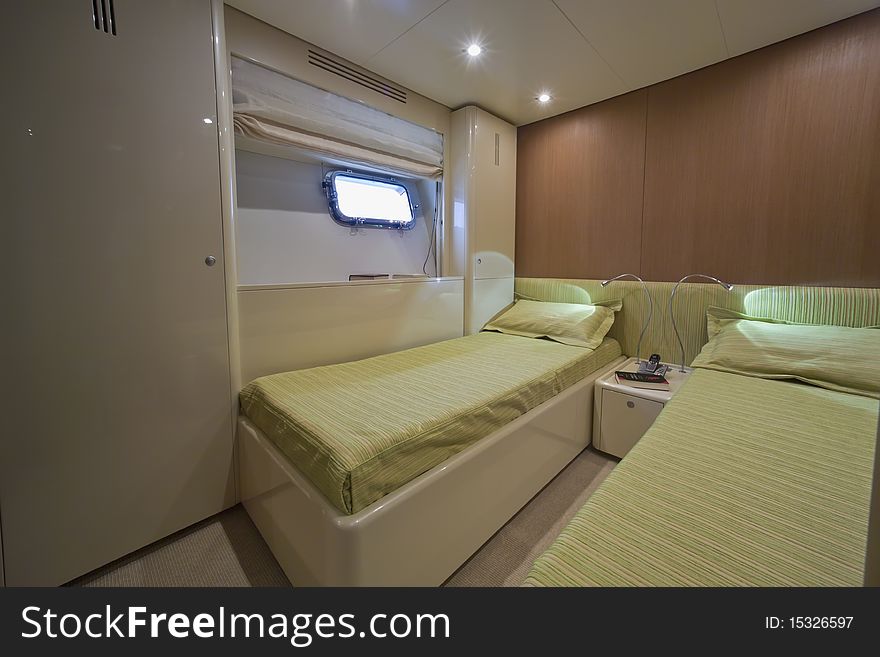 Luxury yacht Continental 80, guests bedroom