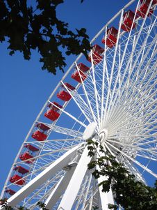 Ferris Wheel With Blue Sky Royalty Free Stock Images Ferris Wheel With Blue Sky Royalty Free Stock Images